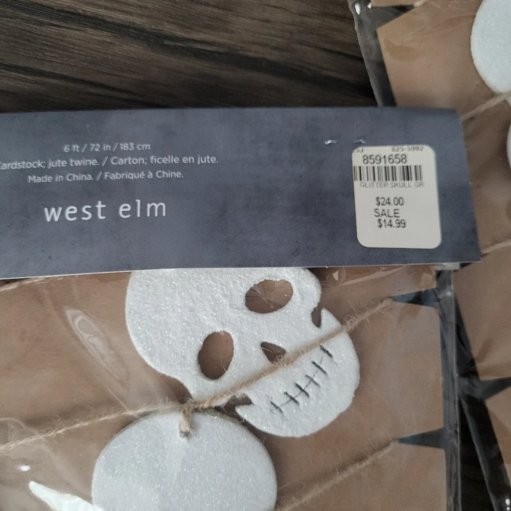 Glitter Skull Garland - set of 2